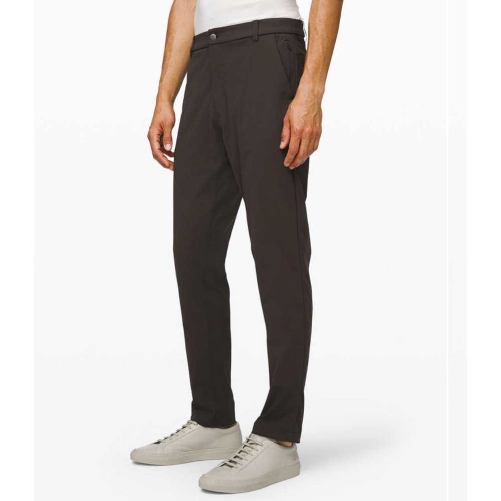Lululemon Commission Pant Classic *Warpstreme 32"
Stoney